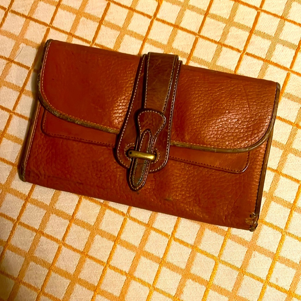 Dooney & Bourke trifold leather wallet
